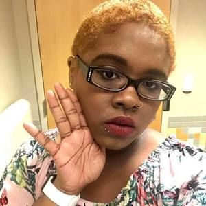 Meet your Posher, Aurea